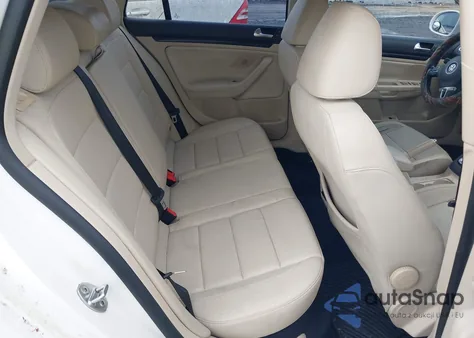 2013 Volkswagen Jetta Sportwagen 2.0L Tdi from USA, damaged, VIN 3VWPL7AJ2DM604624